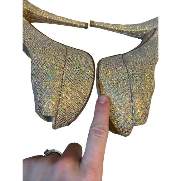 Stuart Weitzman Vevey Gold Glitter Platform Heels Slingback size 8.5 - Picture 3 of 14